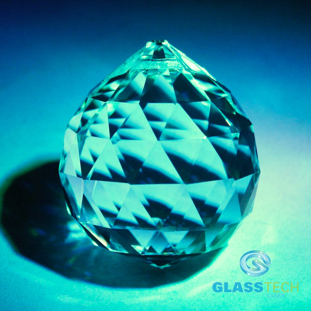 Feng-Shui křišťálové kyvadlo na zavěšení SUPER KVALITA - 50 mm