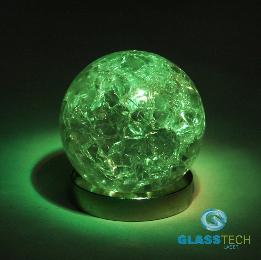 Křišťálová rozpraskaná koule - 30 mm