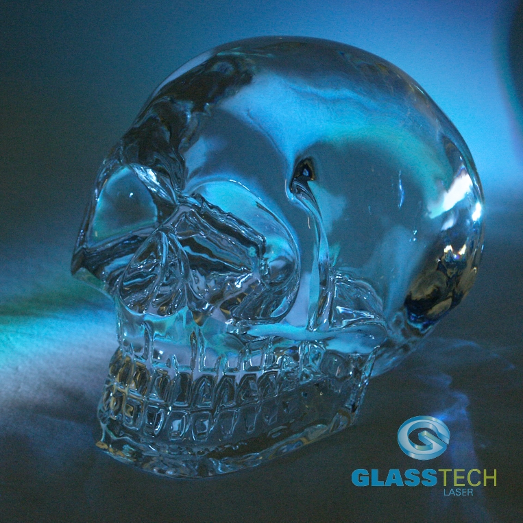 Skleněná lebka 120